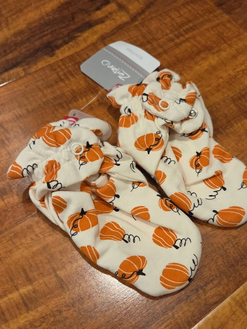 Zutano NWT 24 Months Pumpkin Print Gripper Booties